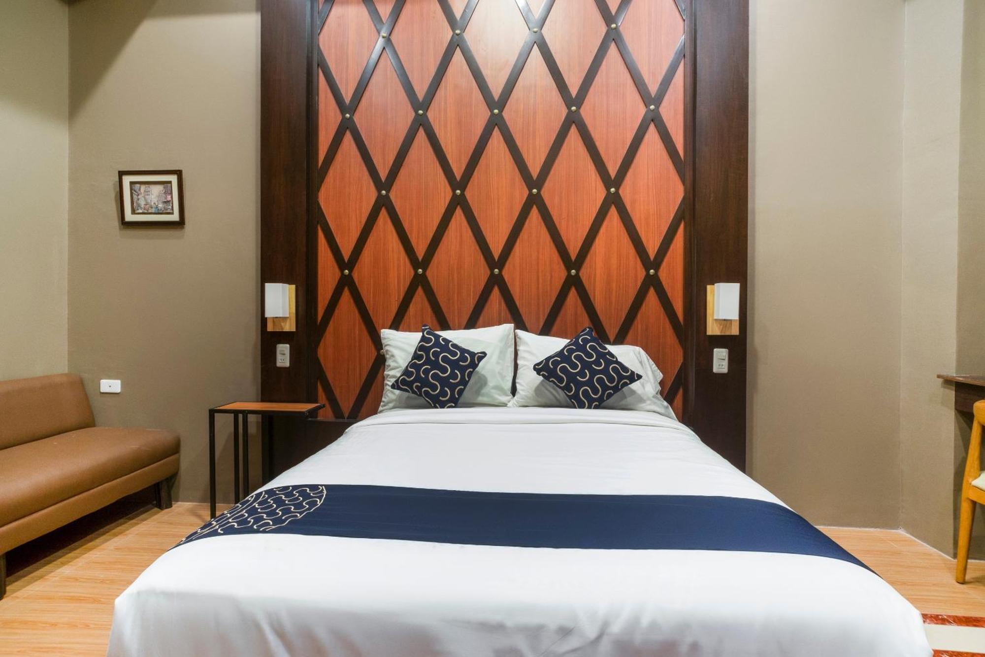 Capital O 460 World Palace Hotel Davao City Kültér fotó