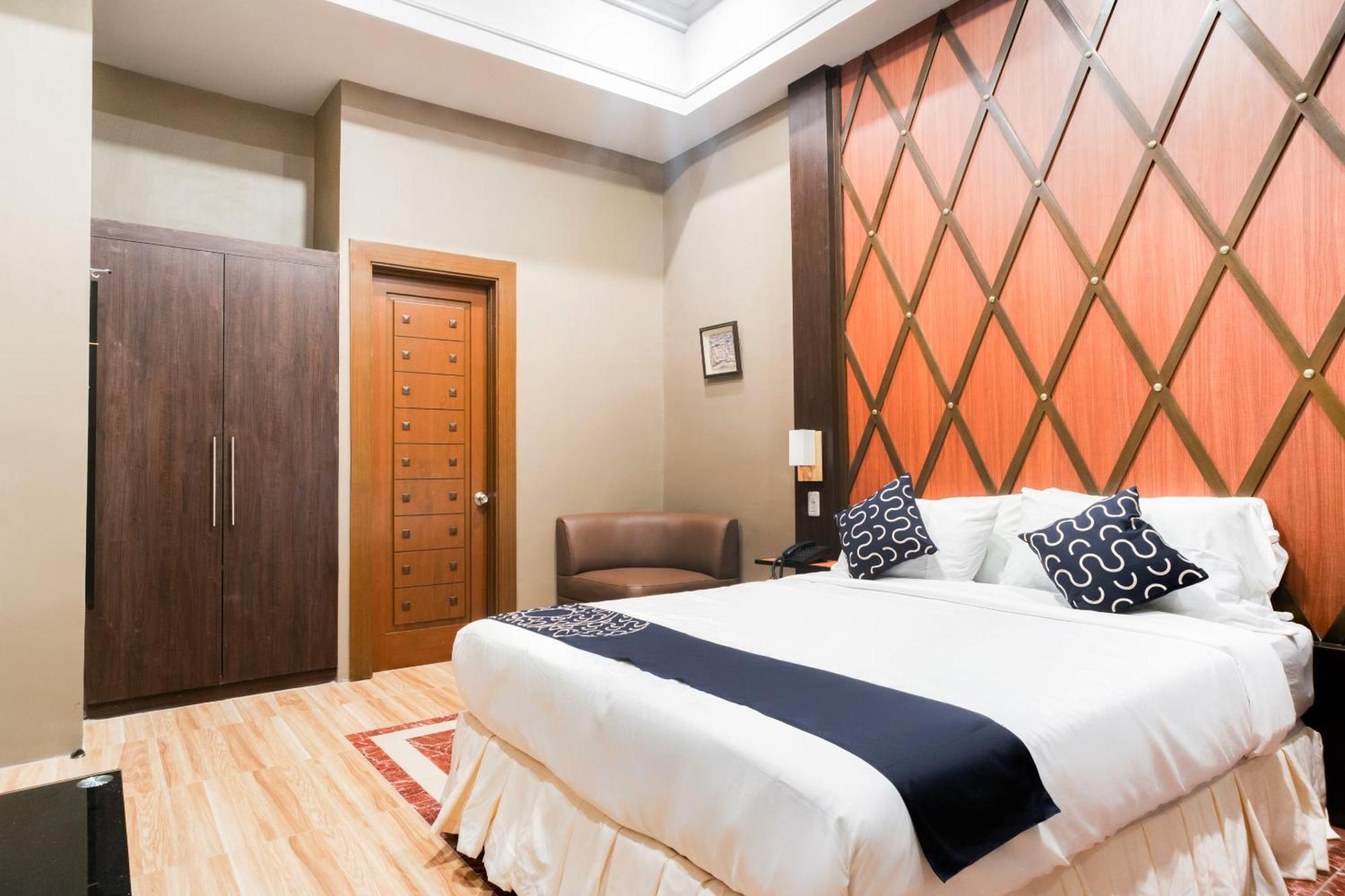 Capital O 460 World Palace Hotel Davao City Kültér fotó