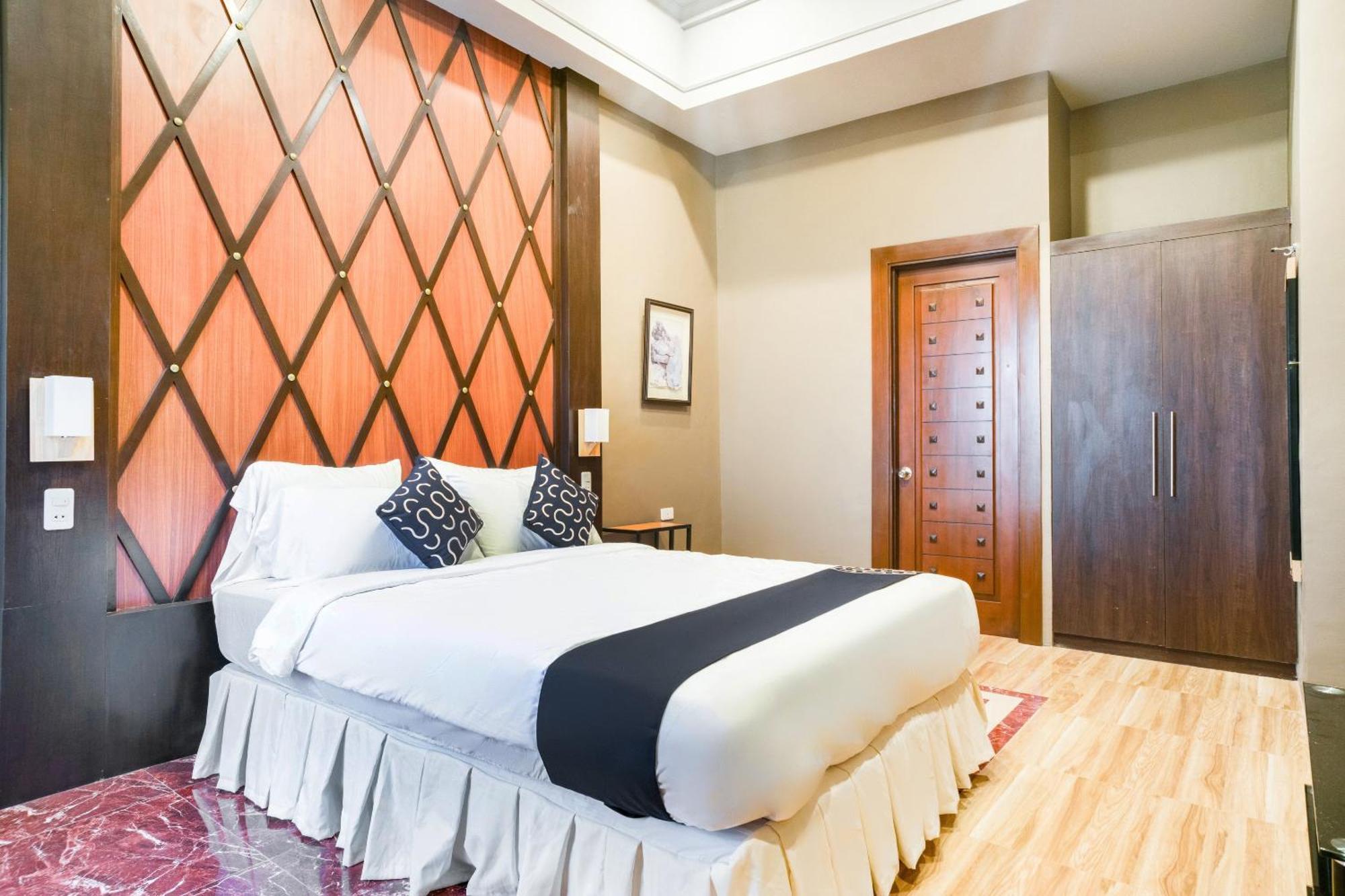 Capital O 460 World Palace Hotel Davao City Kültér fotó